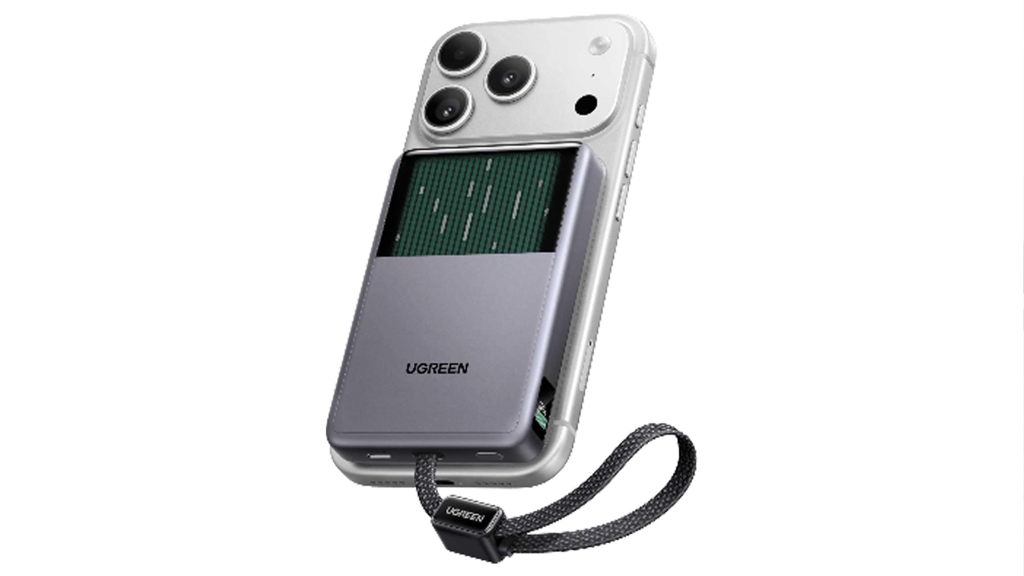MOMAX 1-Power S.Pass² Air magnetische Powerbank an ein Smartphone angedockt, in einer Hand gehalten